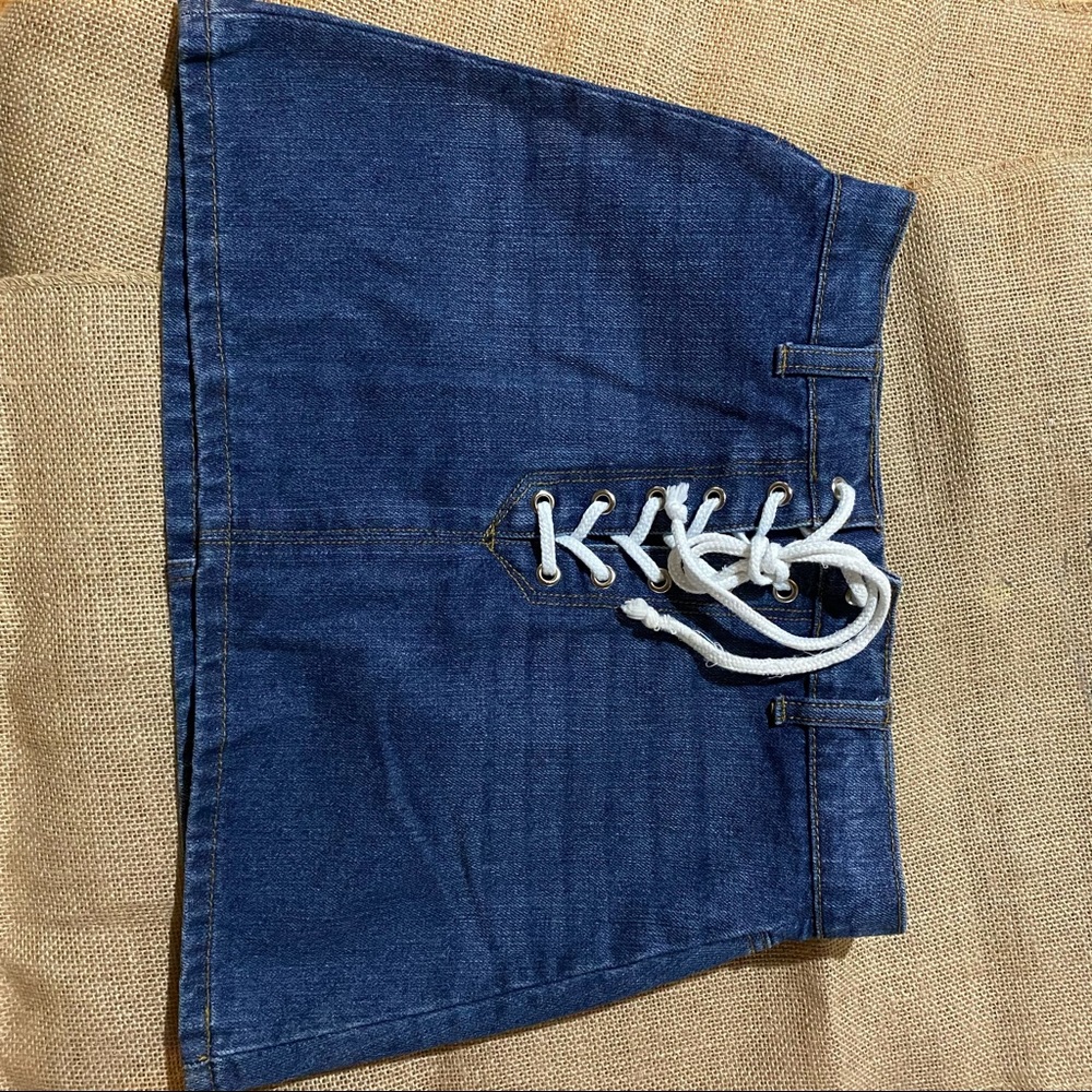Lace up front denim miniskirt❤️